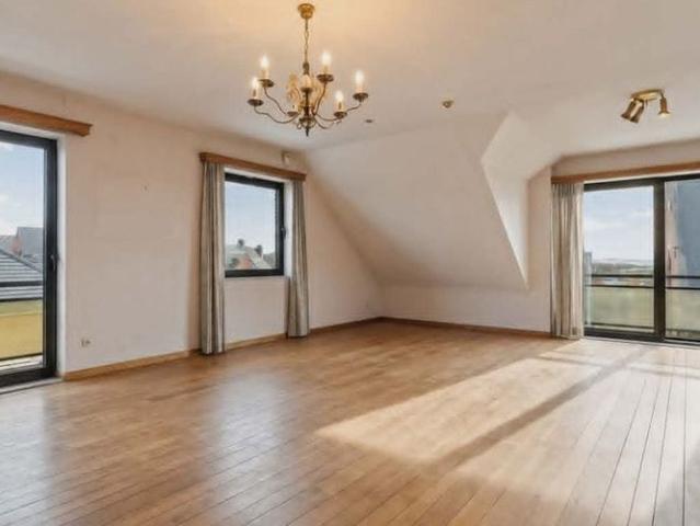 Dakappartement te huur in Borgloon voor € 895 met 3 slaapkamers