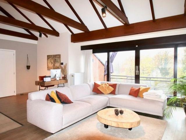 Dakappartement te huur in Evergem voor € 1.050 met 2 slaapkamers