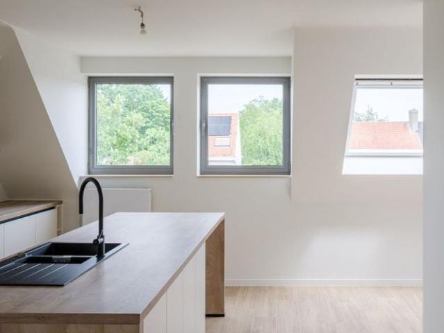 Dakappartement te huur in Gent voor € 1.295 met 2 slaapkamers