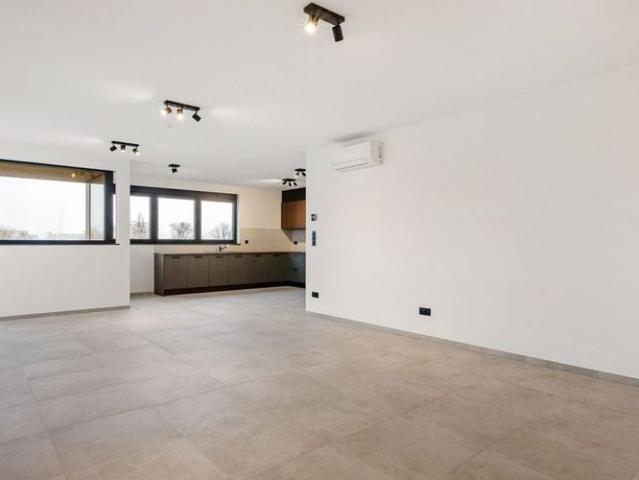 Dakappartement te huur in Zutendaal voor € 1.150 met 3 slaapkamers