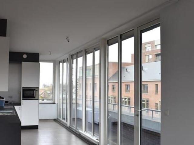 Dakappartement met 2 slaapkamers
