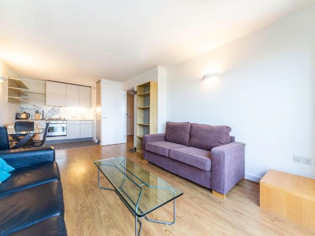 Dakota Building, London SE13, 2 bed flat to rent, £2,250 pcm | PrimeLocation