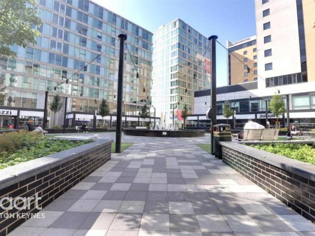 Dakota House, Central Milton Keynes 1 bed apartment to rent £1,150 pcm £265 pw