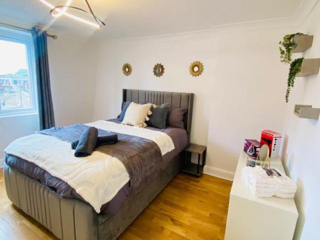 Daltech, Kingsland Road, London, London E8, 1 bed flat to rent, £1,800 pcm | PrimeLocation