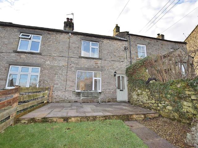 Dalton 2 bed terraced house to rent £850 pcm £196 pw