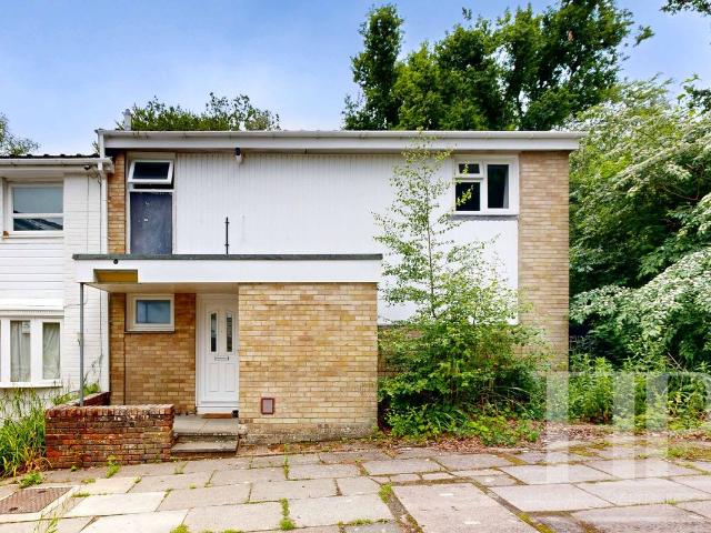 Dalton Close, Crawley RH11, 3 bed end terrace house to rent, £1,850 pcm | PrimeLocation