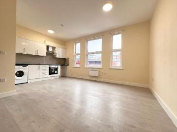 Dalton Street SE27, Studio to rent, £1,300 pcm | PrimeLocation