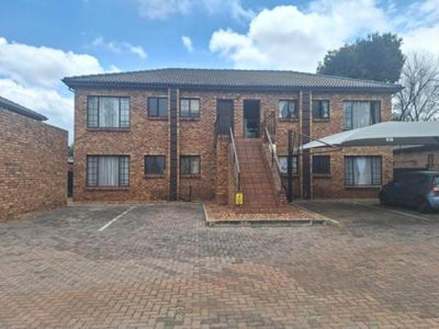 dalview casa duo townhouse to upst.