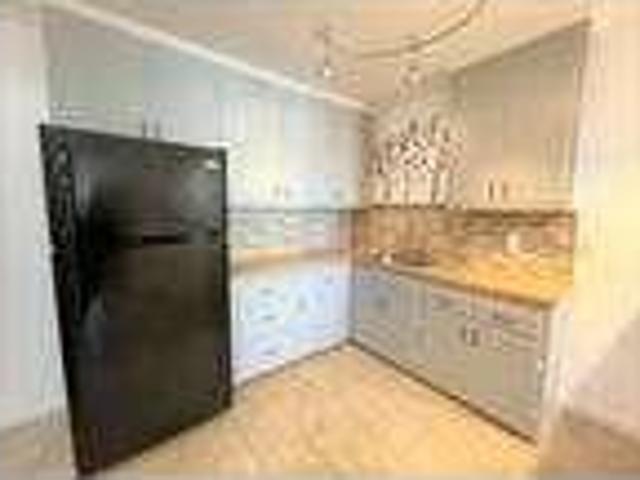 Daly City 2BR 1BA, VIEW 360 VIRTUAL TOUR HERE This recently