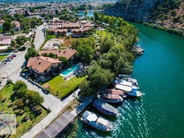 Dalyan Müstakil Bahçeli 3+1 Eşyalı Satılık Villa