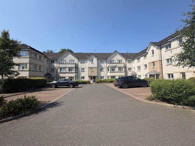 Dalzell Drive, Motherwell ML1, 2 bed flat to rent, £900 pcm | PrimeLocation