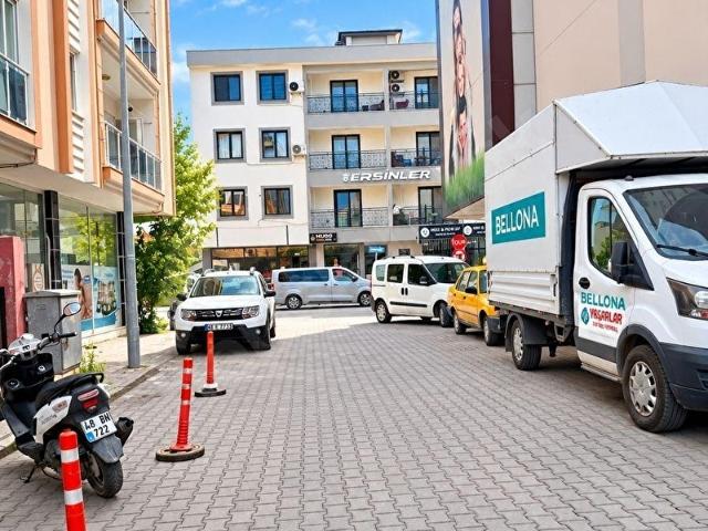 DALAMAN MERKEZDE KİRALIK 1+1 EV İŞ YERİNE UYGUN ASANSÖRLÜ