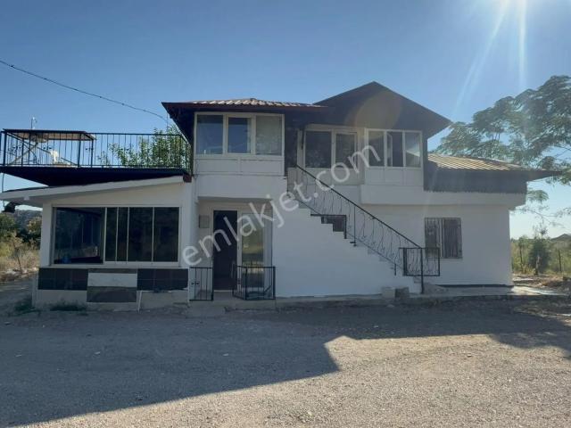 Dalaman Kapukargın'da Geniş Balkonlu 4+1 Kiralık Daire