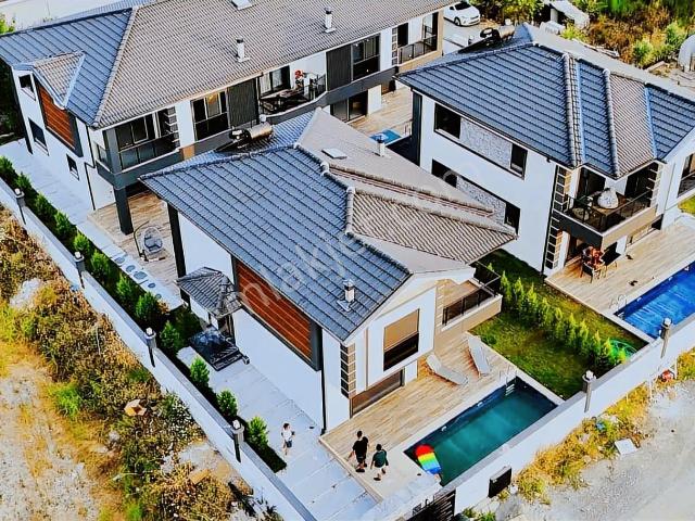 Dalaman Karaçalı'da Havuzlu Akıllı Sistem 4+1 Villa