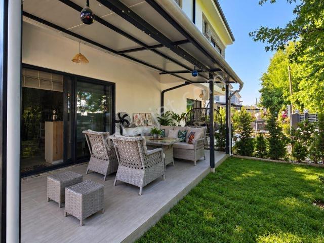 Dalaman Karaçalıda Site İçinde Müstakil Bahçeli 2+1 Villa