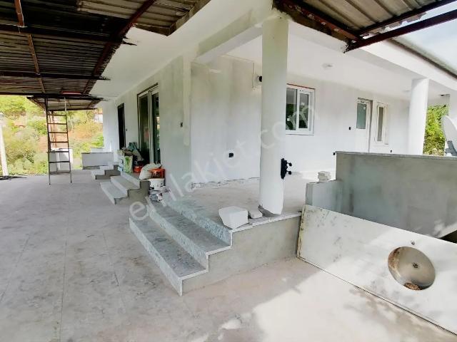 Dalaman Kargınkürü Mahallesinde Yıllık Kiralık3+1boş Geniş Daire