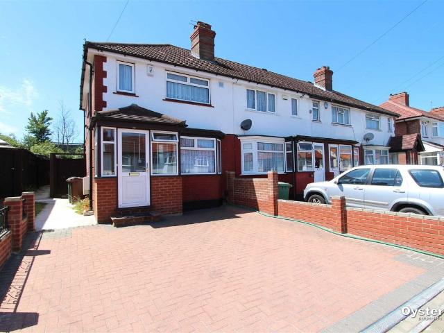 Dale Avenue, Edgware HA8, 2 bed terraced house to rent, £1,950 pcm | PrimeLocation