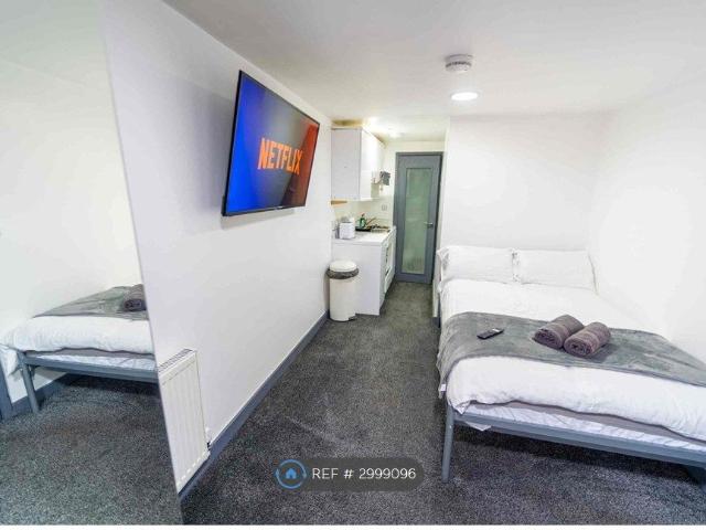 Dale Road, Birmingham B29, Studio to rent, £1,150 pcm | PrimeLocation