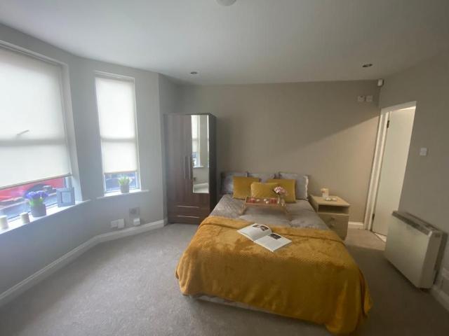 Dale Road, Luton LU1, Studio to rent, £695 pcm | PrimeLocation