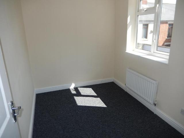 Dale Street, Chilton DL17 3 bed terraced house to rent £495 pcm £114 pw