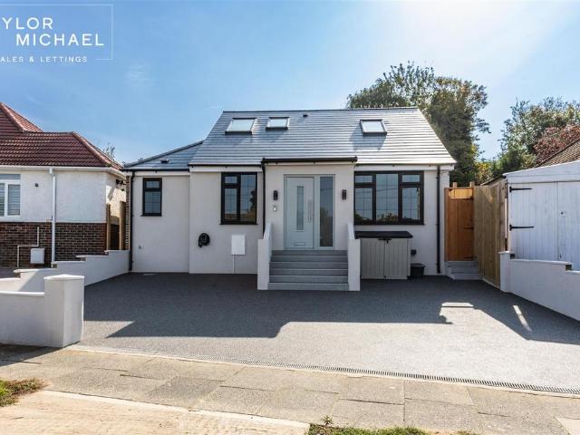 Dale View, Hove 4 bed detached house to rent £2,950 pcm £681 pw