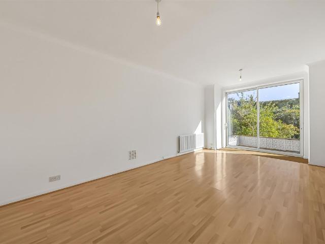 Daleham Gardens, Belsize Park NW3, 2 bed flat to rent, £3,300 pcm | PrimeLocation