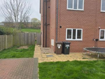 Bilston, West Midlands, Midlands - Garden