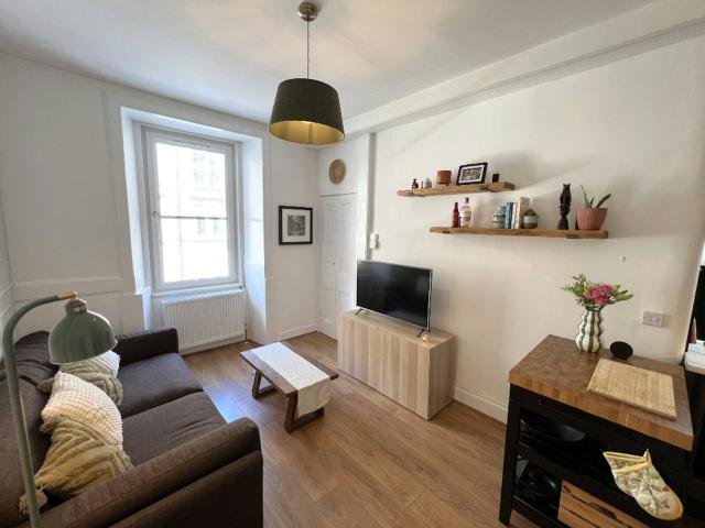 Dalgety Avenue Meadowbank, Edinburgh, EH7