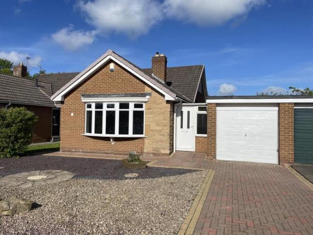 Dalkeith Crescent, Middlesbrough, TS8 3 bed bungalow to rent £950 pcm £219 pw