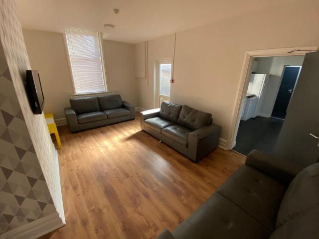 Dallas Street, Preston PR1, 8 bed shared accommodation to rent, £380 pcm | PrimeLocation