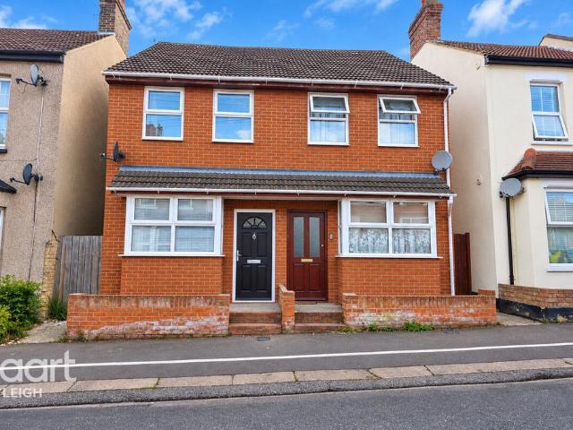 Dalmatia Road, Southend on Sea 3 bed semi detached house to rent £1,650 pcm £381 pw