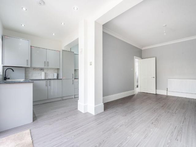 Dalmeny Avenue, Norbury, London SW16, 3 bed terraced house to rent, £2,600 pcm | PrimeLocation