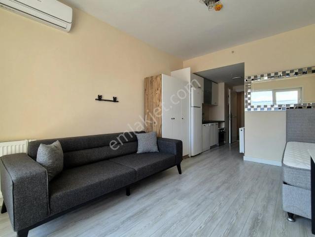Dap İzmir 30. Kat Balkonlu Havuz Cephe Eşyalı Kiralık 1+0 Daire