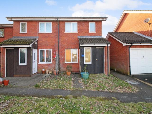 Dart Road, Farnborough, Hampshire GU14, 1 bed terraced house to rent, £1,150 pcm | PrimeLocation