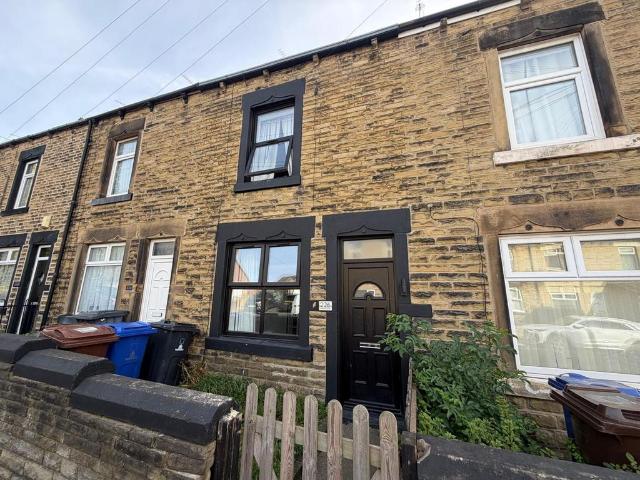 Darton Lane, Mapplewell, S75 3 bed terraced house to rent £875 pcm £202 pw