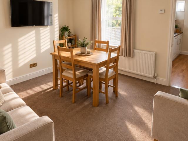 DARTMOUTH AVENUE, Bath BA2 4 bed house to rent £3,033 pcm £700 pw