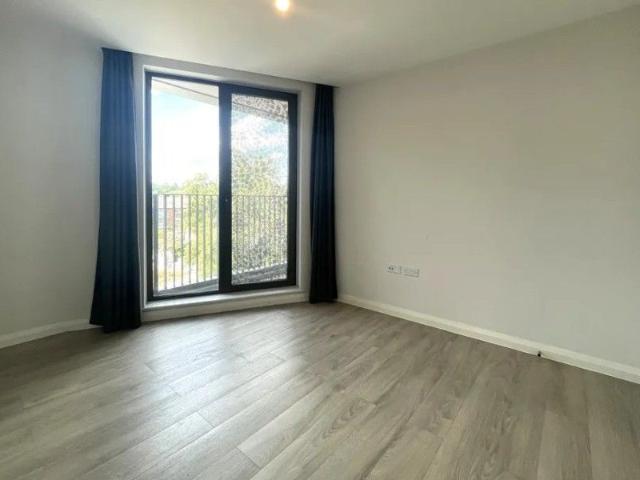 Dartmouth Avenue, Woking 2 bedrooms Property for lettings Seymours