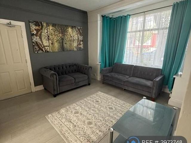 Dartmouth Road, London, NW4 3 bed terraced house to rent £2,600 pcm £600 pw