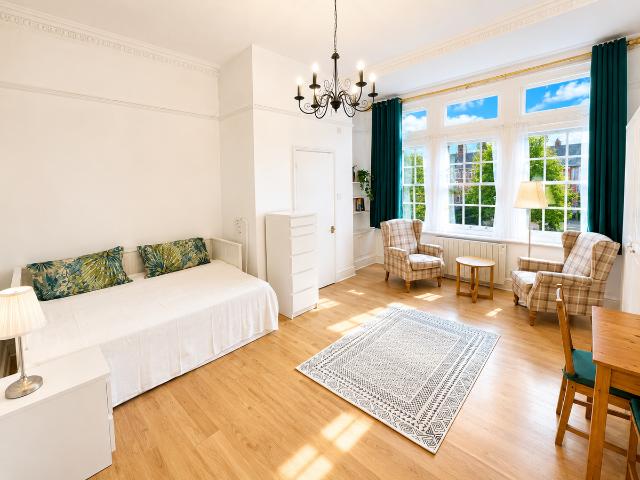 Dartmouth Road, London NW2, Studio to rent, £1,480 pcm | PrimeLocation