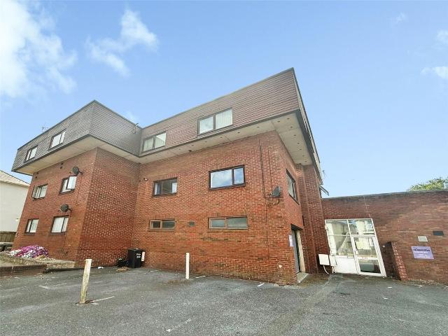 Dartmouth Road, Paignton TQ4, 2 bed flat to rent, £750 pcm | PrimeLocation