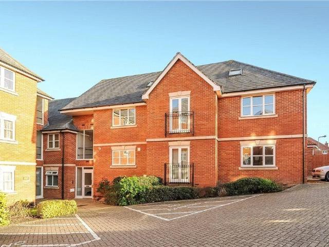 Darwin Close, Medbourne, Milton Keynes, Buckinghamshire MK5, 3 bed flat to rent, £1,675 pcm | PrimeLocation