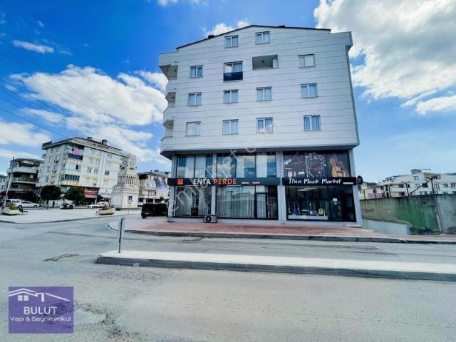 Darıca Kuştepe Caddesı'nde 3 + 1 Denız Manzaralı Asansörlü