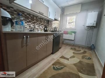 Darıca Osman Gazi'de Cadde Üzerinde Eşyalı 2+1 Bahçeli Satılık