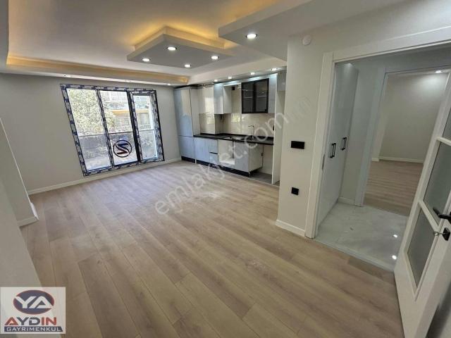 Darıca Merkez De 2+1 Asansörlü 85 M2 Satılık Ara Kat Daire