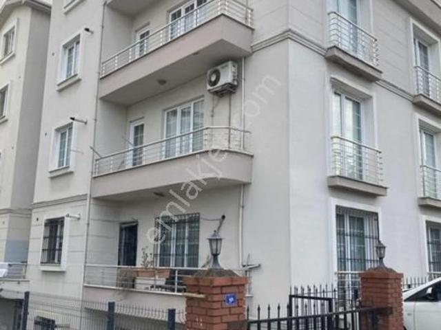Darıca Merkez 2+1 | 100 M² | Bahçe Katı Kiralık Daire