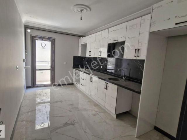 Darıca Sıra Sögütler Mah 3+1 180 M² Asansörlü Catı Dubleksi