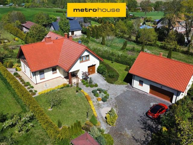 Dom z widokiem na morze i jezioro, 204 m2, ogród