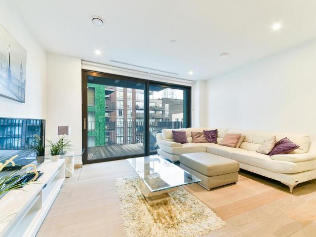 Darby's, 3 Viaduct Gardens, Nine Elms, London, SW11 7AY, United Kingdom | 1 bed apartment for rent #20715332 | Rentberry
