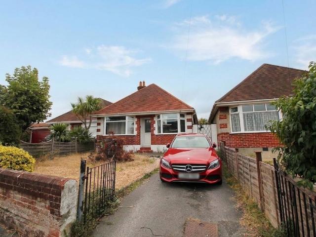 Darbys Lane, Poole BH15, 2 bed detached bungalow to rent, £1,500 pcm | PrimeLocation