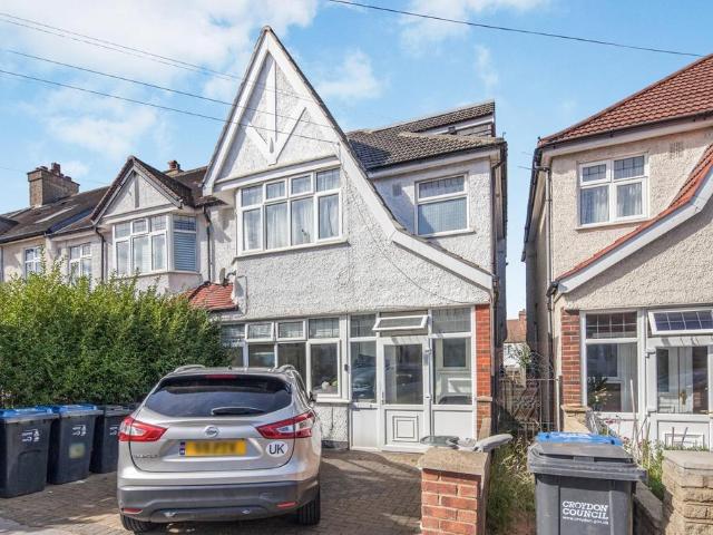 Darcy Road London SW16 Studio to rent £1,000 pcm £231 pw